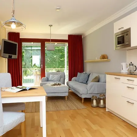 アパート Vilm I Auf Schloss Ranzow Mit Ostseeblick レーメ